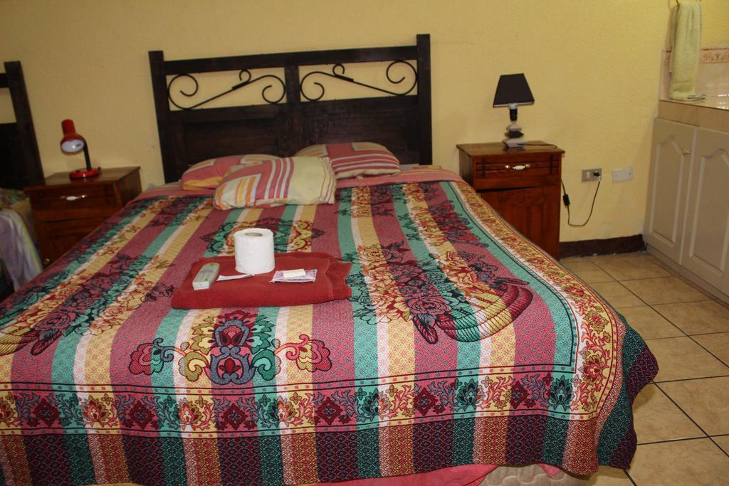 Hotel Kasa Kamelot Quetzaltenango Eksteriør billede