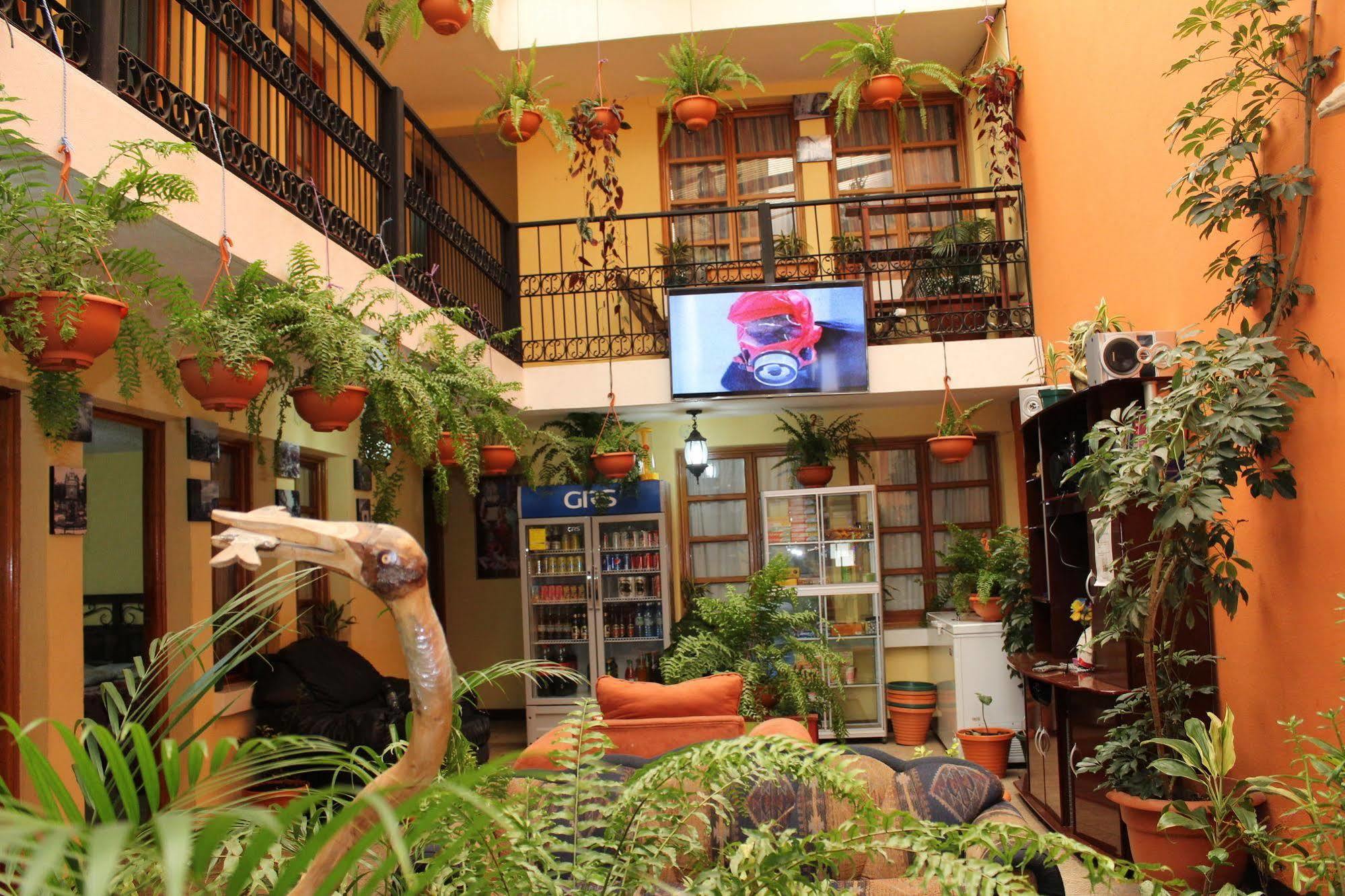 Hotel Kasa Kamelot Quetzaltenango Eksteriør billede