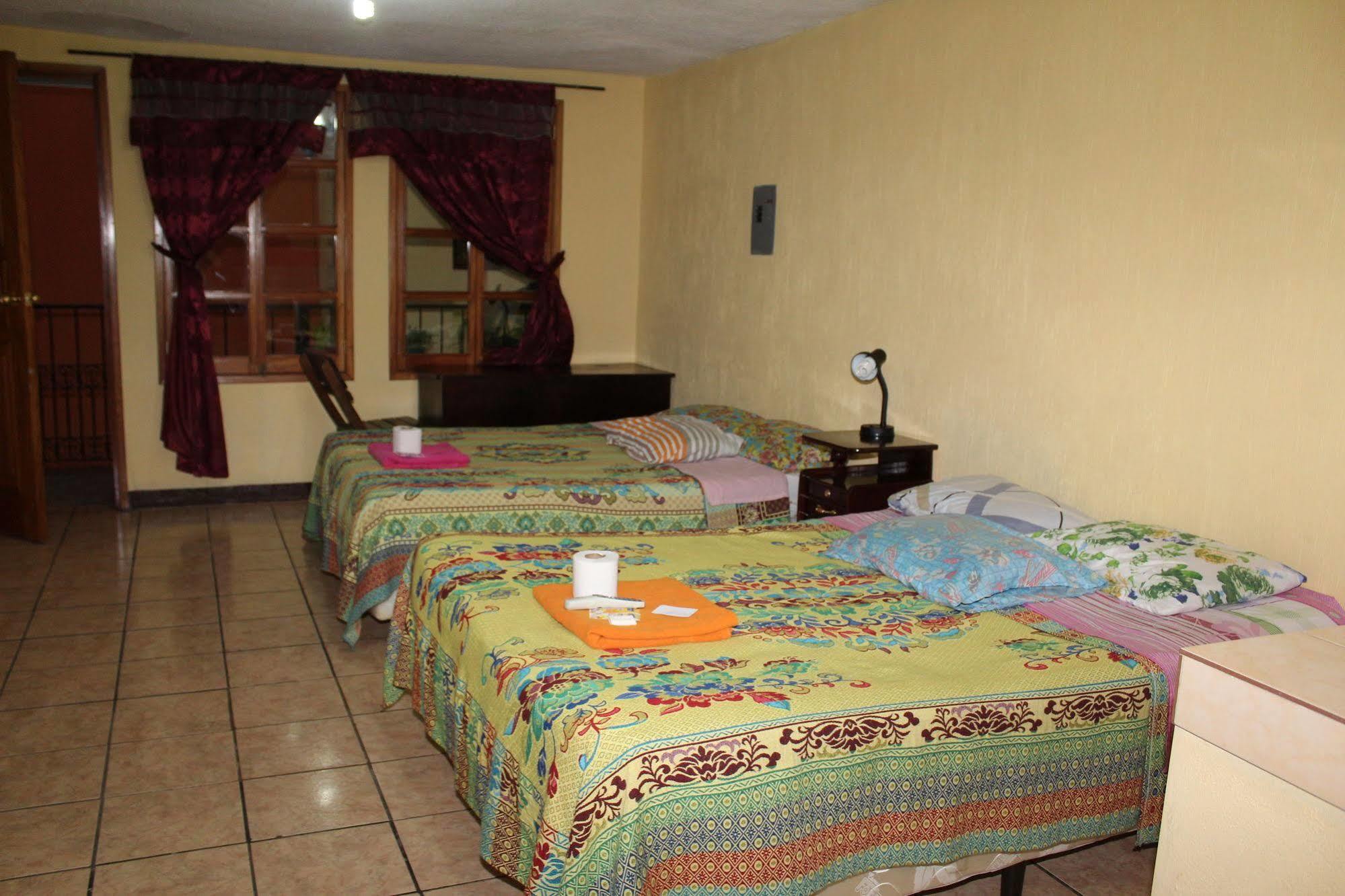 Hotel Kasa Kamelot Quetzaltenango Eksteriør billede