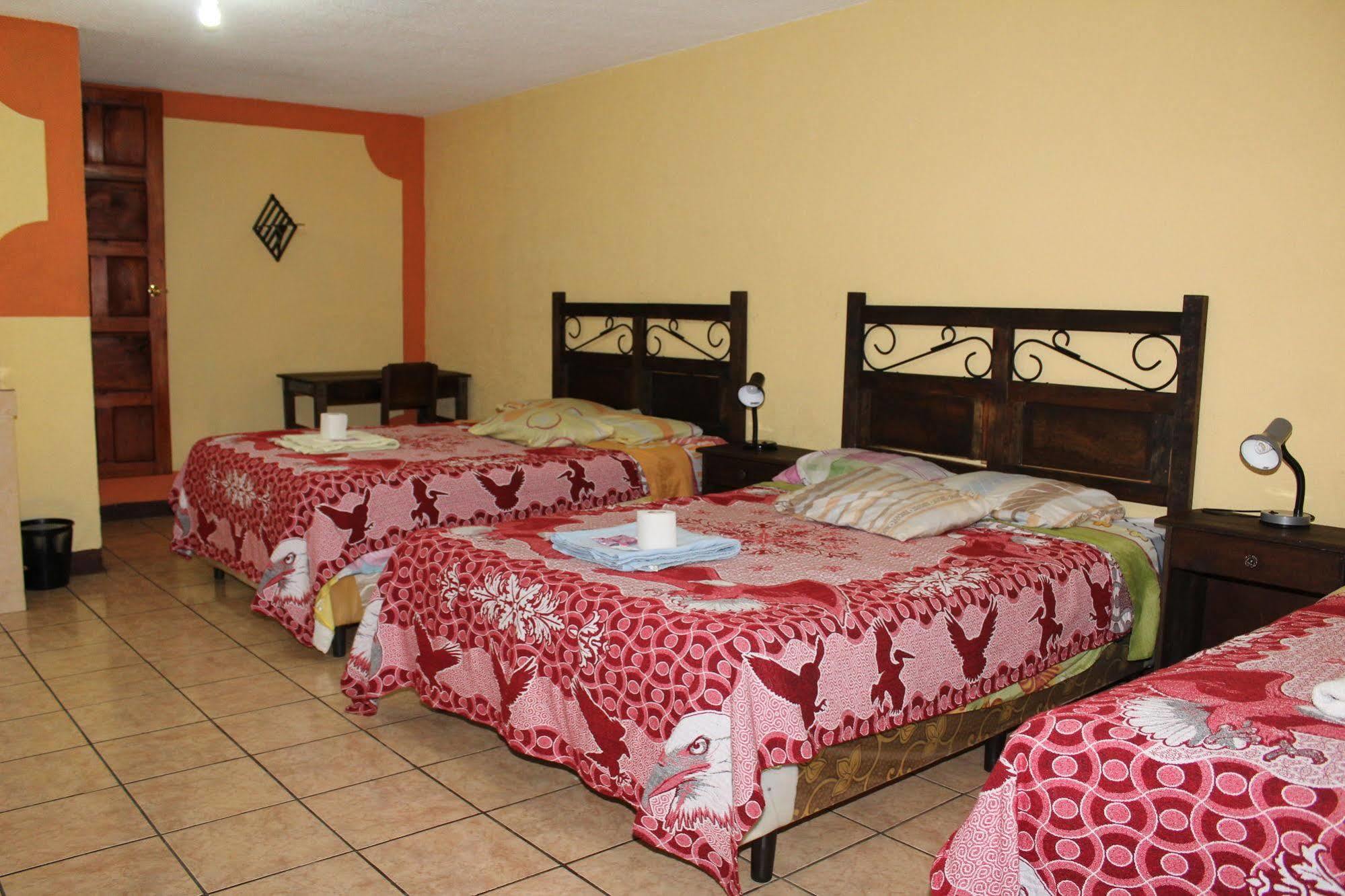 Hotel Kasa Kamelot Quetzaltenango Eksteriør billede