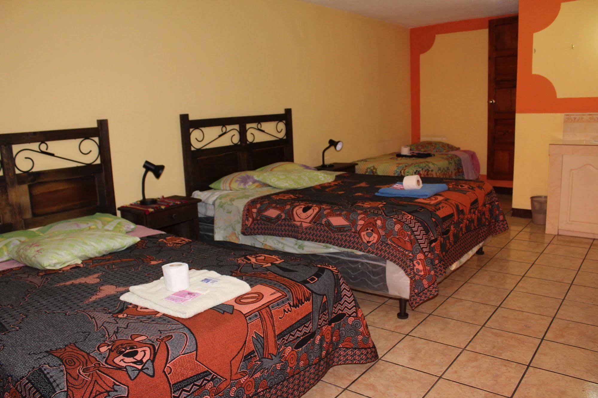 Hotel Kasa Kamelot Quetzaltenango Eksteriør billede
