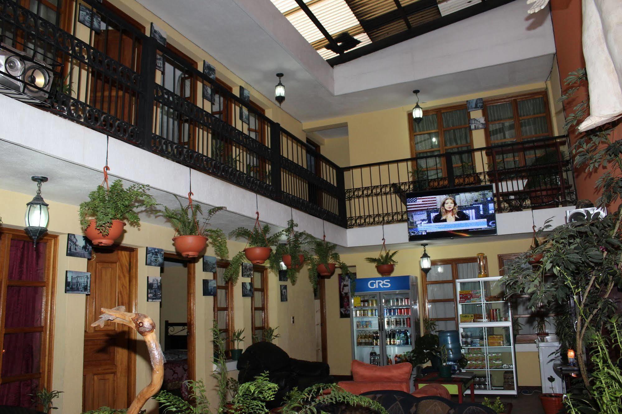 Hotel Kasa Kamelot Quetzaltenango Eksteriør billede